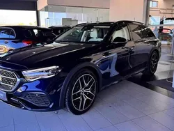 Azul Usado 2025 Mercedes E300 Carrinha | € 88.000