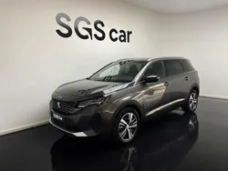 Cinza Usado 2024 Peugeot 5008 Allure Monovolume | € 31.200 (Preço justo)