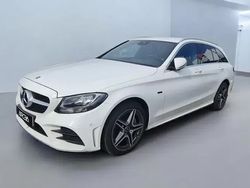 Branco glaciar Usado 2024 Mercedes C300e AMG Carrinha | € 31.900