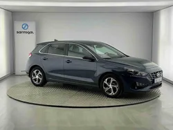 Cinzento Usado 2023 Hyundai i30 Style | € 20.550 (Preço justo)