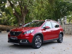 Vermelho Usado 2017 Peugeot 2008 Allure SUV | € 13.900 (Caro)