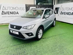 Cinzento Usado 2019 Seat Arona SUV | € 17.500 (Preço justo)