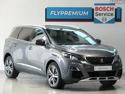 Cinza Usado 2019 Peugeot 5008 GT-line Monovolume | € 23.490 (Preço justo)