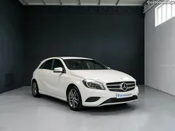 Branco Usado 2014 Mercedes A180 Urban Citadino | € 12.490 (Bom preço)