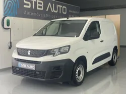 Branco Usado 2022 Peugeot Partner Monovolume | € 16.850 (Preço justo)