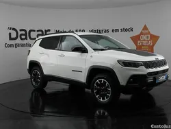 Branco Usado 2022 Jeep Compass Trailhawk SUV | € 25.899 (Preço justo)