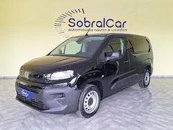 Preto Novo 2024 Peugeot Partner Monovolume | € 24.500