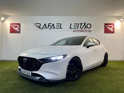 Branco Usado 2020 Mazda 3 Evolve Sedan | € 19.750