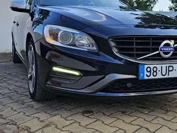 Usado 2014 Volvo V60 R-Design Carrinha | € 16.500 (Caro)