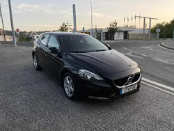 Preto Usado 2017 Volvo V40 Kinetic Carrinha | € 14.890 (Bom preço)