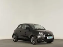 Preto Usado 2023 Fiat 500e Citadino | € 18.490 (Preço justo)