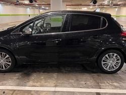 Preto Usado 2015 Peugeot 208 Citadino | € 7.900 (Bom preço)