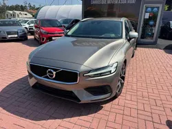 Cinza Usado 2020 Volvo V60 Inscription Carrinha | € 28.000 (Preço elevado)