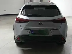 Usado 2023 Lexus UX 250h SUV | € 40.000