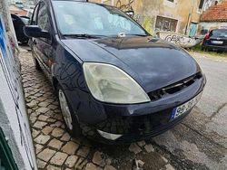 Azul Usado 2002 Ford Fiesta Ghia | € 950