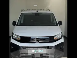 Branco Usado 2024 Opel Combo Monovolume | € 20.300 (Preço elevado)