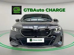 Cinza Usado 2024 BMW i5 Comfort Edition Sedan | € 72.900