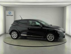 Preto Usado 2024 Renault Clio V Evolution | € 18.300 (Preço justo)