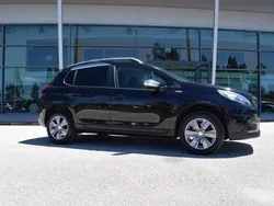 Preto Usado 2019 Peugeot 2008 Style SUV | € 19.900 (Preço justo)