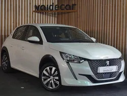 Branco Usado 2020 Peugeot e-208 Active Citadino | € 15.990 (Bom preço)