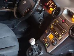 Usado 2009 Kia Carens Monovolume | € 4.600