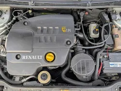 Usado 2001 Renault Laguna II Carrinha | € 1.940