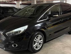 Preto Usado 2017 Ford S-MAX S Carrinha | € 13.900