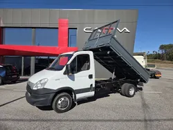 Branco Usado 2010 Iveco Daily Sedan | € 22.750