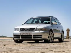 Cinzento Usado 1999 Audi A4 Carrinha | € 25.900