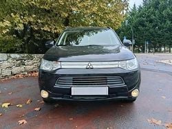Preto Usado 2016 Mitsubishi Outlander P-HEV Intense SUV | € 13.500 (Bom preço)