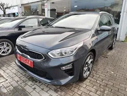 Cinzento Usado 2021 Kia Ceed Sportswagon Carrinha | € 17.900 (Preço justo)