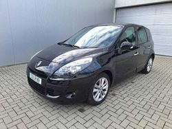 Preto Usado 2011 Renault Scénic III Monovolume | € 8.000 (Bom preço)
