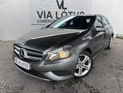 Cinza escuro Usado 2015 Mercedes A180 Urban | € 14.500 (Preço justo)