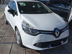 Branco Usado 2015 Renault Clio IV | € 10.500 (Caro)