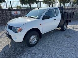 Branco Usado 2009 Mitsubishi L200 Invite Pickup | € 18.450 (Preço justo)