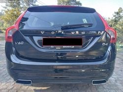 Preto Usado 2014 Volvo V60 Momentum Carrinha | € 11.450 (Bom preço)