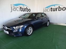 Cinza Usado 2020 Mercedes A180 Style Sedan | € 23.500 (Preço elevado)