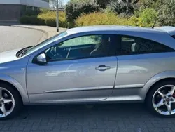 Usado 2008 Opel Astra GTC | € 1.550