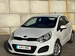 Branco Usado 2012 Kia Rio LX | € 6.250 (Preço justo)
