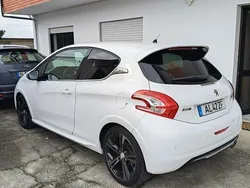 Usado 2016 Peugeot 208 GTi Citadino | € 11.750 (Preço justo)