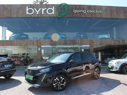 Preto Usado 2023 Peugeot e-2008 Allure SUV | € 20.900 (Preço justo)