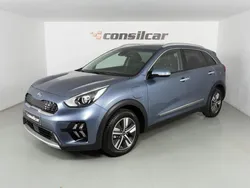 Azul escuro Usado 2021 Kia Niro Urban SUV | € 21.480 (Super Preço)