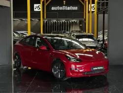 Vermelho Usado 2021 Tesla Model 3 Sedan | € 29.990 (Preço elevado)