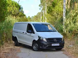 Branco Usado 2019 Mercedes Vito Monovolume | € 19.800 (Preço justo)