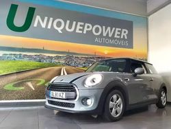 Cinzento Usado 2018 Mini One D Citadino | € 13.990 (Preço justo)