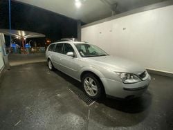 Usado 2001 Ford Mondeo Sedan | € 1.800