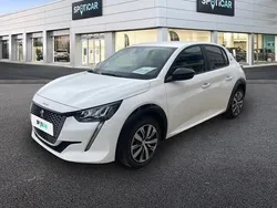 Branco Usado 2023 Peugeot e-208 Active Citadino | € 21.000 (Bom preço)