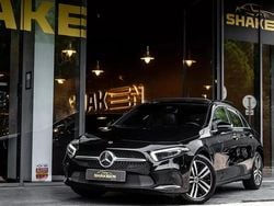 Preto Usado 2021 Mercedes A250 Style Citadino | € 26.800 (Preço justo)
