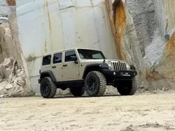 Bege Usado 2011 Jeep Wrangler Unlimited Sahara SUV | € 45.950