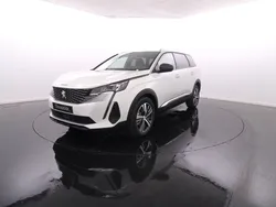 Branco Usado 2023 Peugeot 5008 Monovolume | € 33.900 (Preço justo)